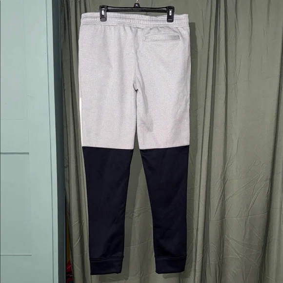 Nike Black and Gray Joggers with White Accents - Picture 5 of 7